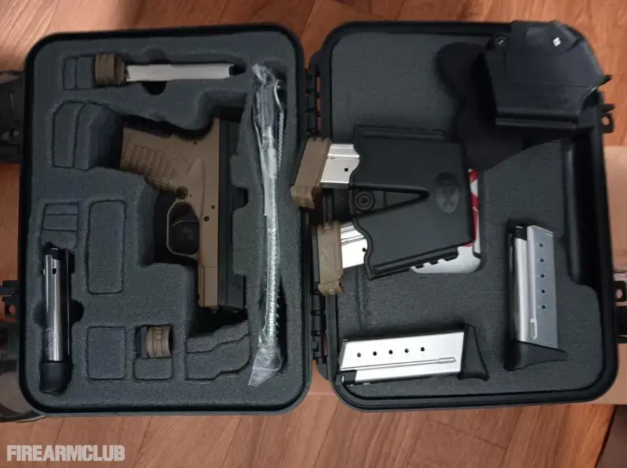 New Sprinfield FDE XDS 40S&W + 1,000 rds. ammo New Sprinfield FDE XDS 40S&W + 1,000 rds. ammo